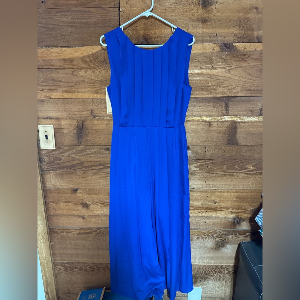 Gilli Royal/Dark Blue Sleeveless Pleated Sleeveless Maxi Jumpsuit. Like new. L